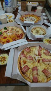 食事会